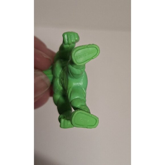 Macho Mangler SLUG Zombies Series 2 2012 Green Plastic Muscle Zombie Figure - Picture 5 of 5